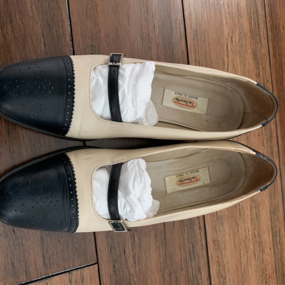 Shoes - Picture 2 of 3